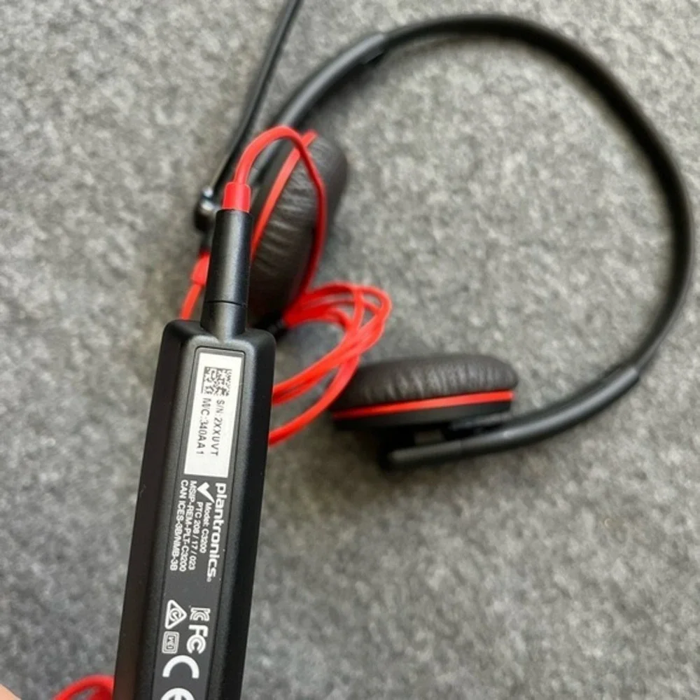 Plantronics Blackwire C3220 USB-A Wired Stereo Headset Black Red‎ C3200 Series